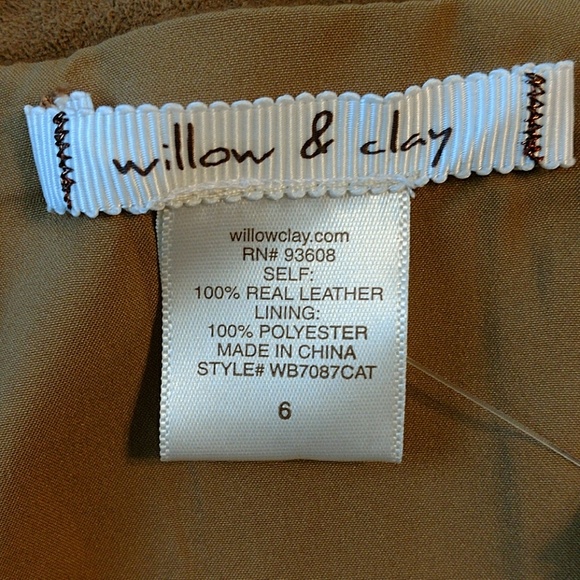 Willow and Clay Suede Shorts - Picture 6 of 6